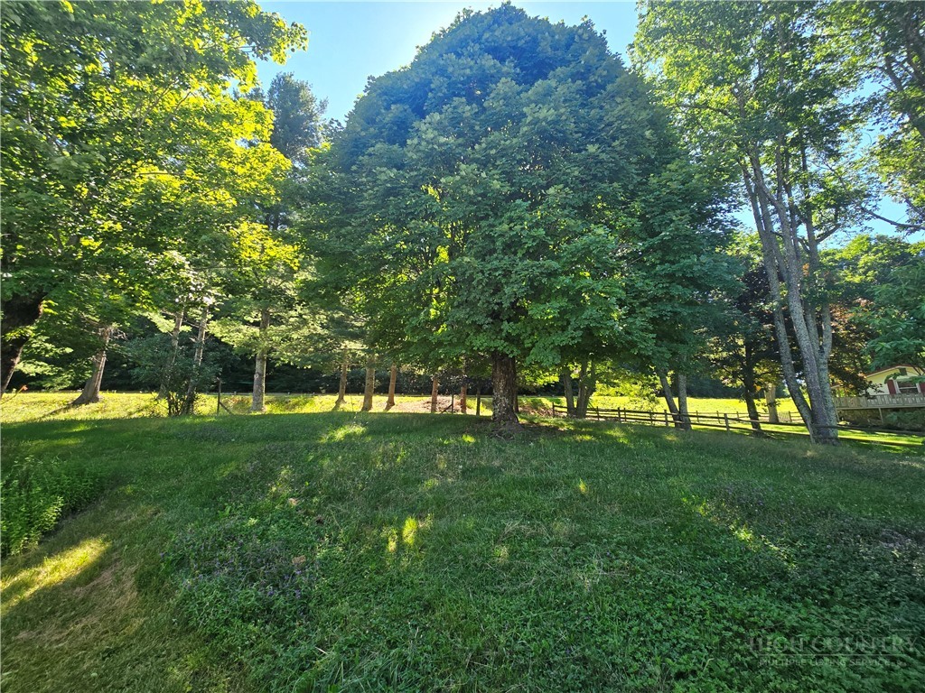 159 Hubert Street Newland, NC 28657 - Photo 38 of 40