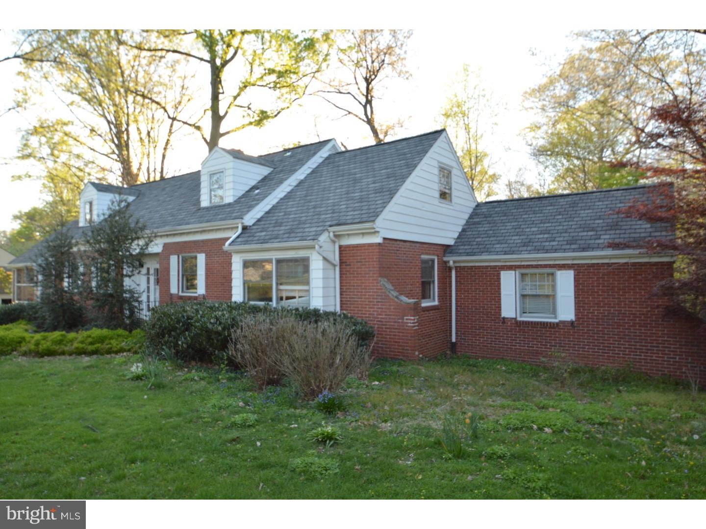 213 Edgewood Road Wilmington, DE 19803 - Photo 3 of 25 Gallery Image 3