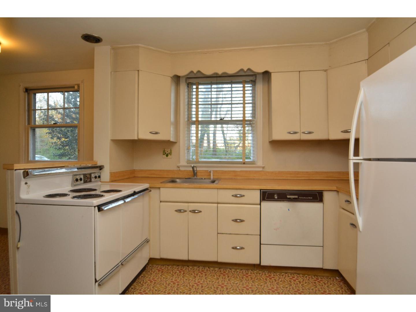 213 Edgewood Road Wilmington, DE 19803 - Photo 10 of 25 Gallery Image 10