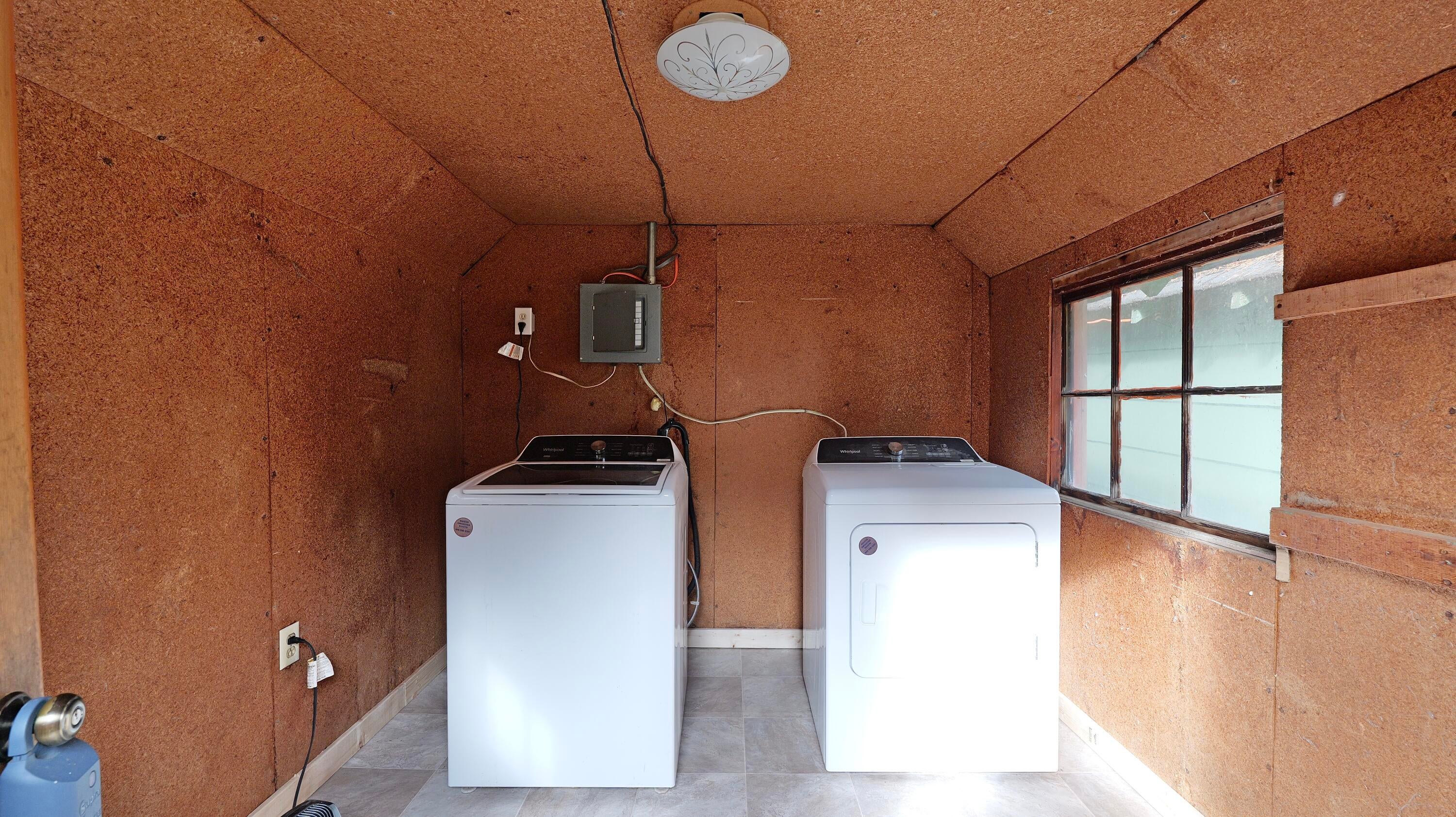 431 Red Blanket Road Prospect, OR 97536 - Photo 26 of 48 Laundry Room outside in seperate buildning