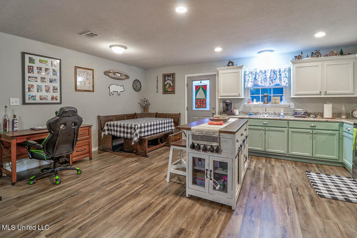 148 Easley Road Lucedale, MS 39452 - Photo 5 of 24 4