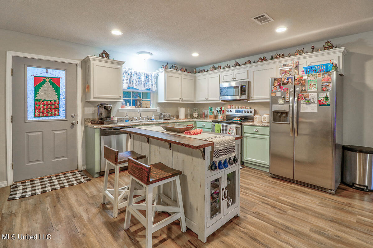 148 Easley Road Lucedale, MS 39452 - Photo 7 of 24 6