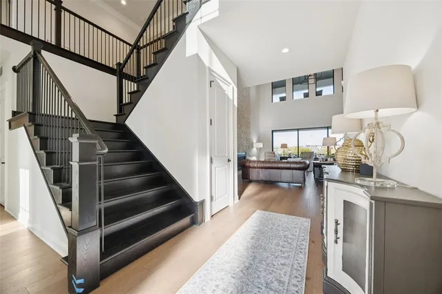 a view of entryway and workspace