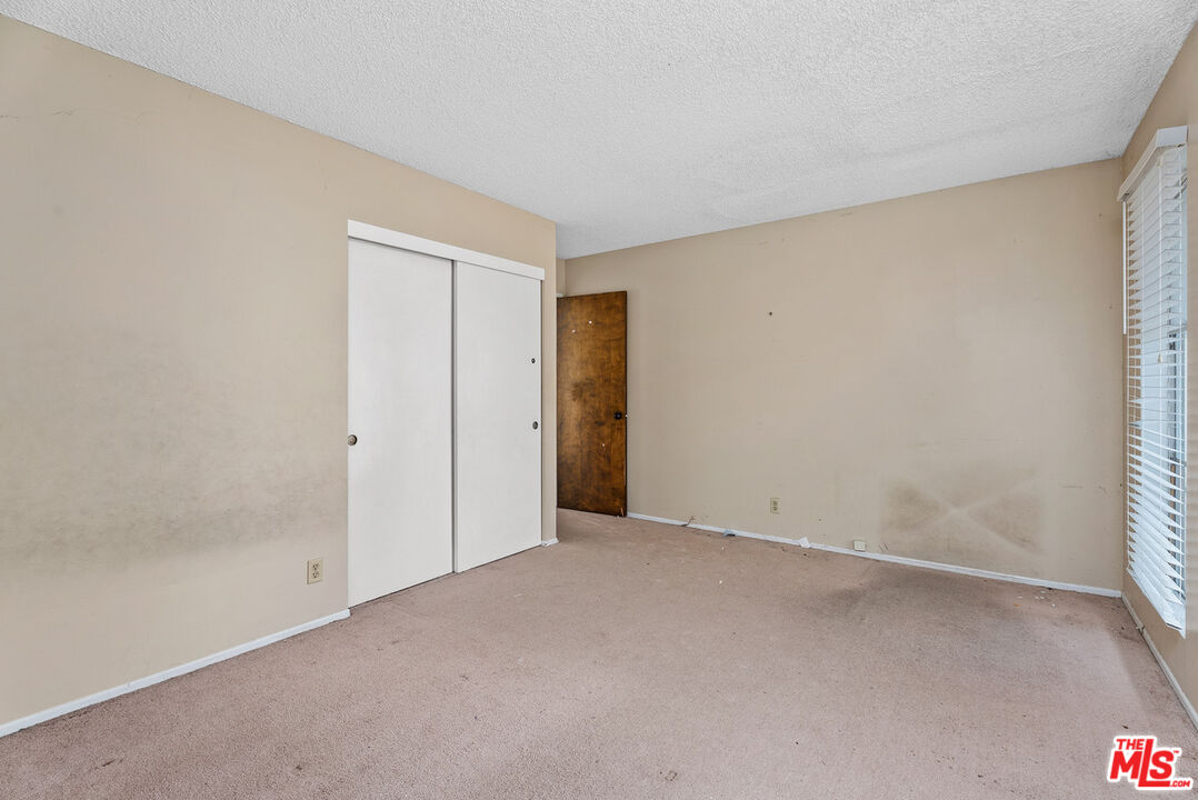 19 Palmento Way Irvine, CA 92612 - Photo 15 of 20