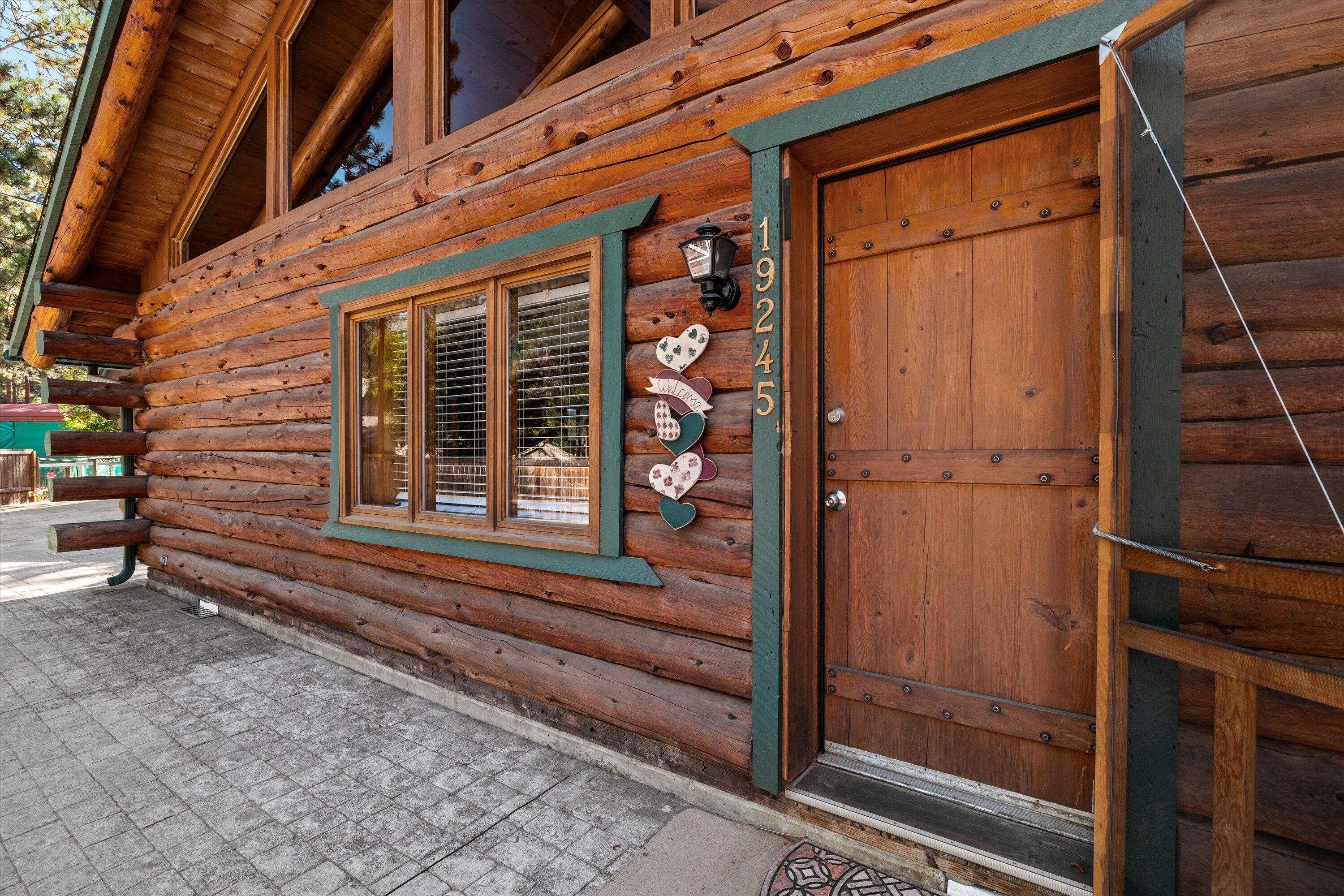 19245 Indian Summer Road Bend, OR 97702 - Photo 20 of 22 02-6_5778_JILLROSELL 231001