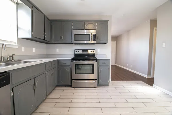 $1,030 | 1125 Keith Avenue, Oak Grove, KY 42262