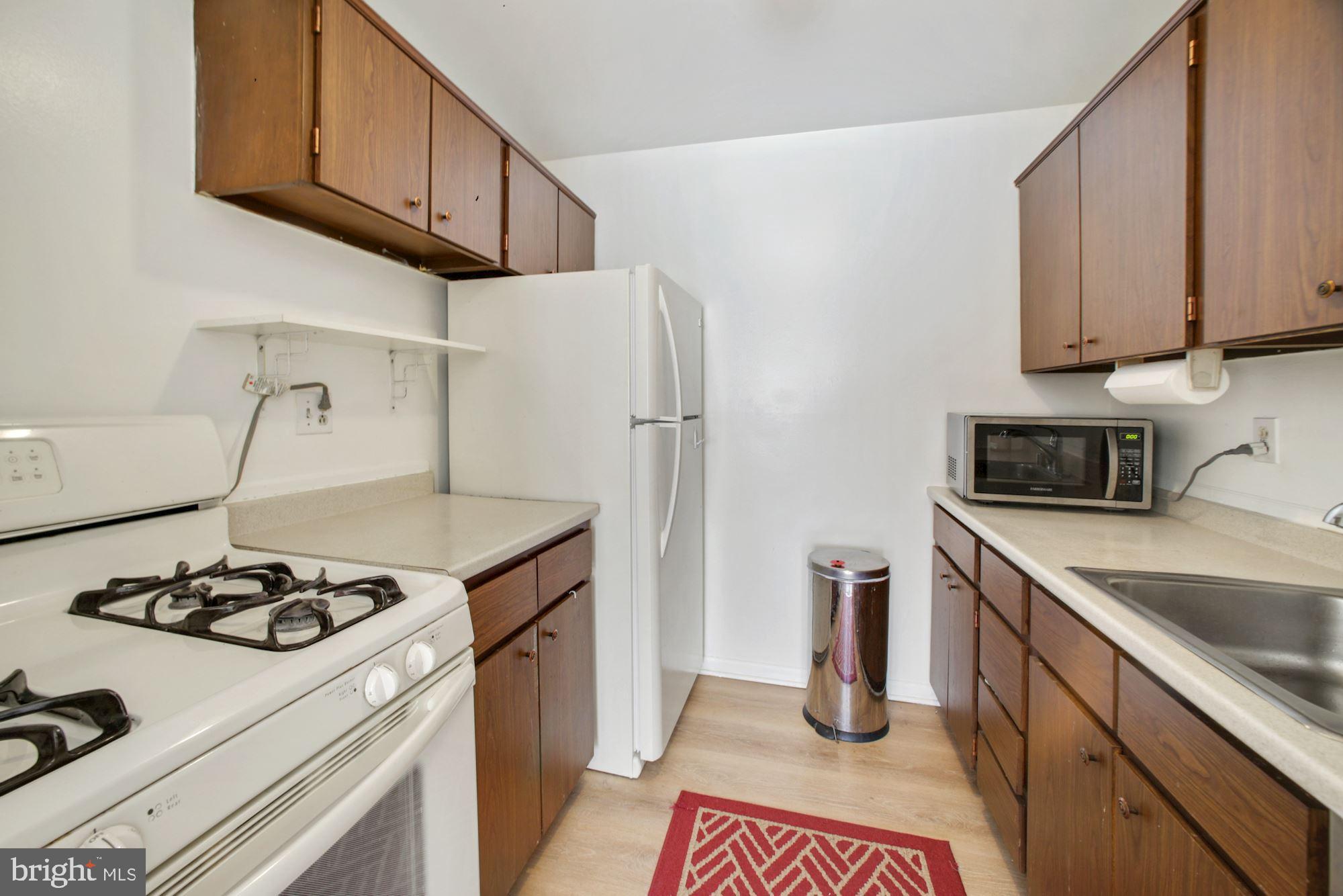 4545 MacArthur Boulevard Northwest, Unit 109 Washington, DC 20007 - Photo 11 of 29