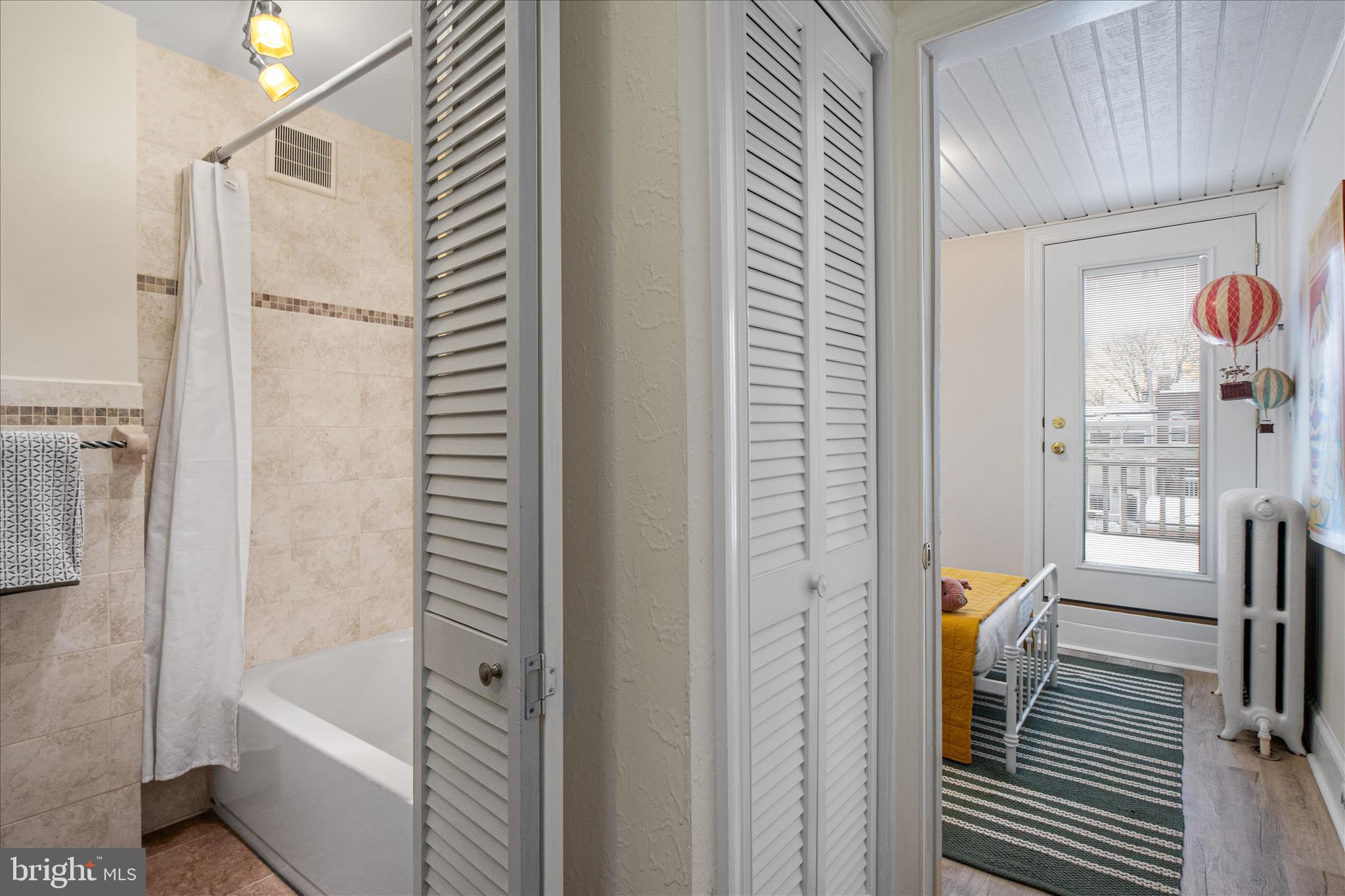 140 11th Street Northeast Washington, DC 20002 - Photo 25 of 45 a bathroom with a bathtub and a shower