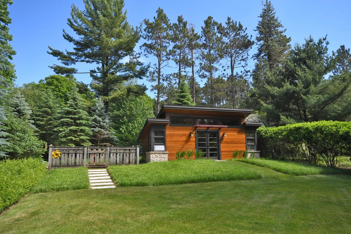 9004 South Dunns Farm Road Maple City, MI 49664 - Photo 20 of 88