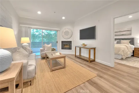 $599,950 | 300 North El Molino Avenue, Unit 118, Pasadena, CA 91101