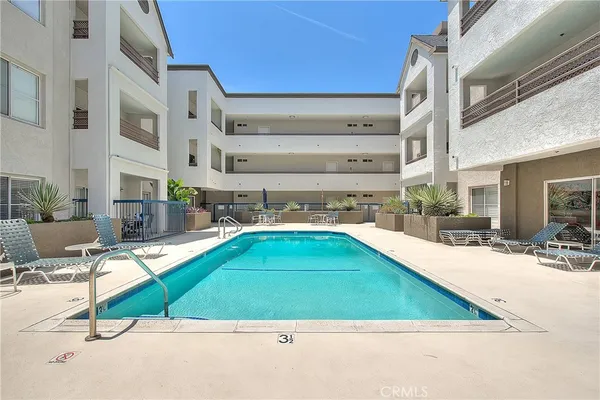 $599,950 | 300 North El Molino Avenue, Unit 118, Pasadena, CA 91101