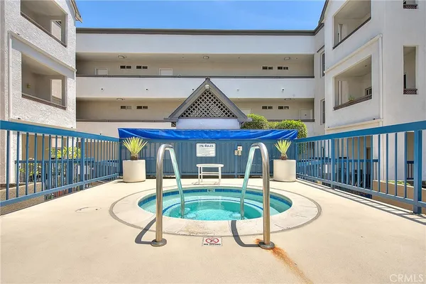 $599,950 | 300 North El Molino Avenue, Unit 118, Pasadena, CA 91101