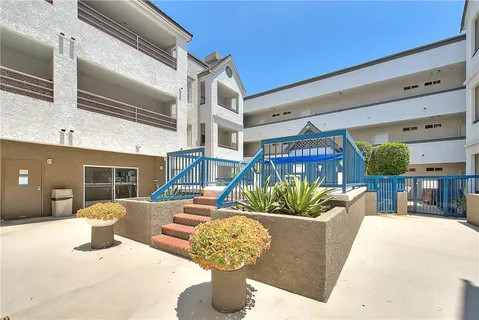 $599,950 | 300 North El Molino Avenue, Unit 118, Pasadena, CA 91101