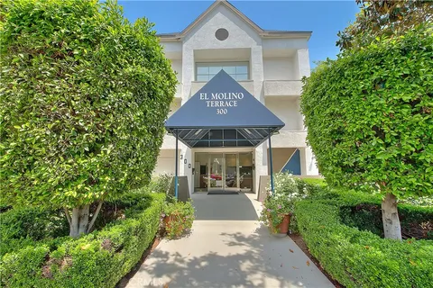 $599,950 | 300 North El Molino Avenue, Unit 118, Pasadena, CA 91101