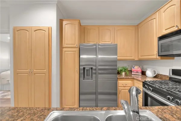 $599,950 | 300 North El Molino Avenue, Unit 118, Pasadena, CA 91101