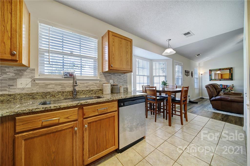 8243 Pozzi Road Charlotte, NC 28216 - Photo 11 of 33