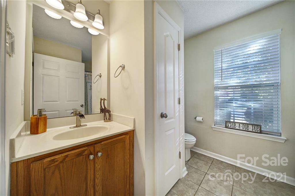 8243 Pozzi Road Charlotte, NC 28216 - Photo 20 of 33