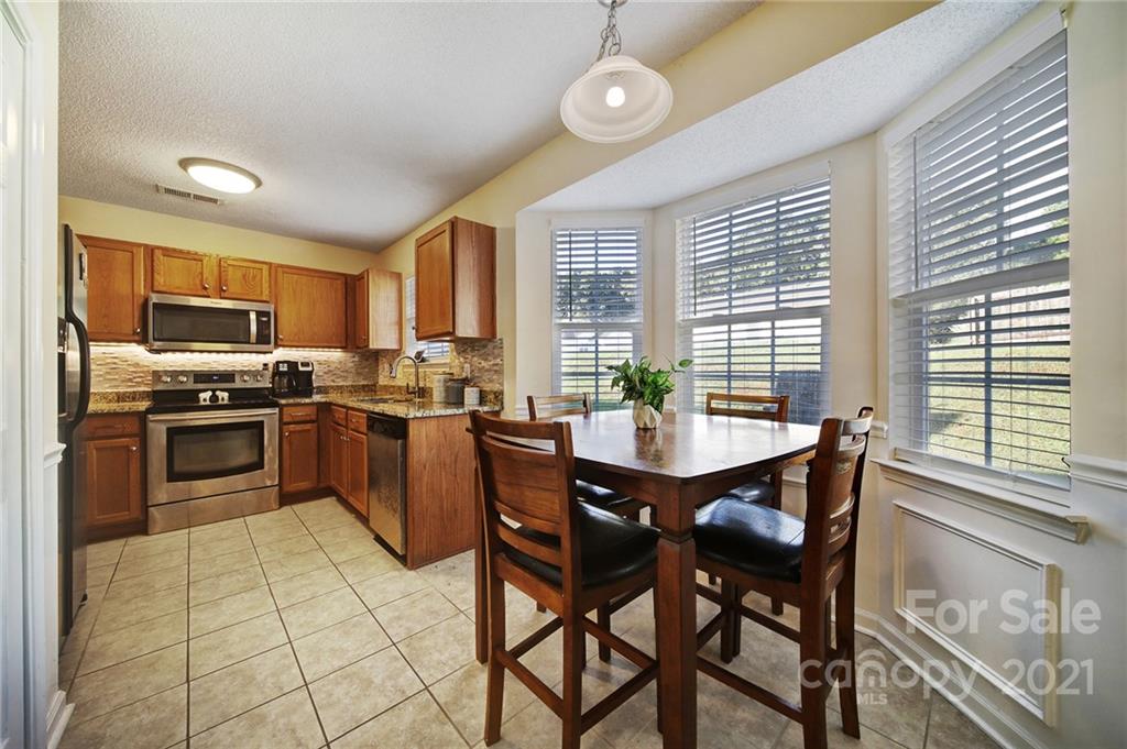 8243 Pozzi Road Charlotte, NC 28216 - Photo 7 of 33