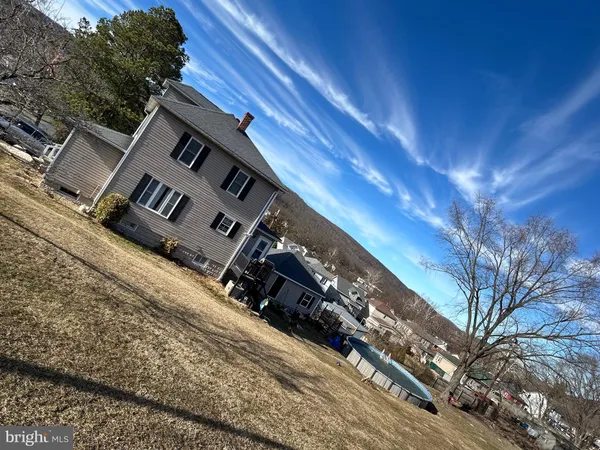 $220,000 | 14700 Oakwood Street, Cresaptown, MD 21502