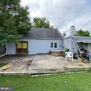 513 Lockheed Avenue Reading, PA 19601 - Photo 11 of 39