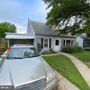 513 Lockheed Avenue Reading, PA 19601 - Photo 5 of 39
