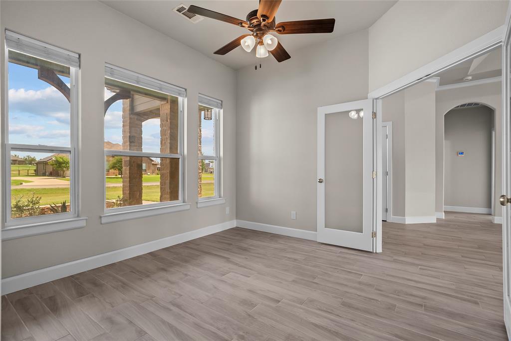 103 Maudy Ln. Lane Springtown, TX 76082 - Photo 15 of 35