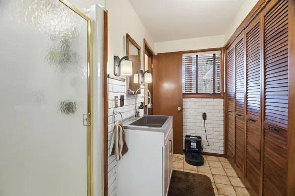 $599,900 | 136 Circle Drive, Shawano, WI 54166