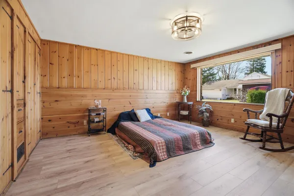 $599,900 | 136 Circle Drive, Shawano, WI 54166