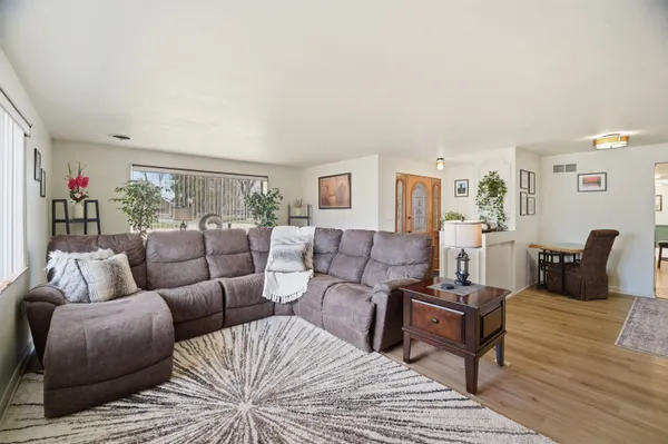 $599,900 | 136 Circle Drive, Shawano, WI 54166