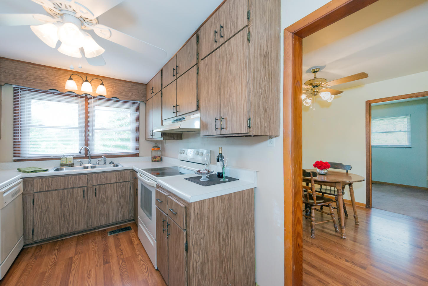 1209 Cooper Road Strawberry Plains, TN 37871 - Photo 10 of 24 Kitchen with mtn views