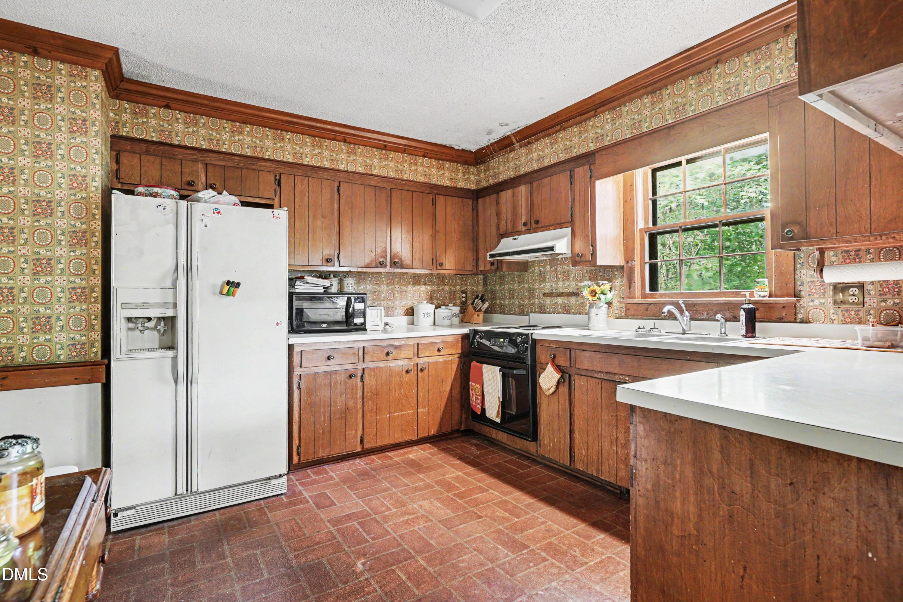 5200 Troutman Lane Raleigh, NC 27613 - Photo 6 of 15 008_file_8983
