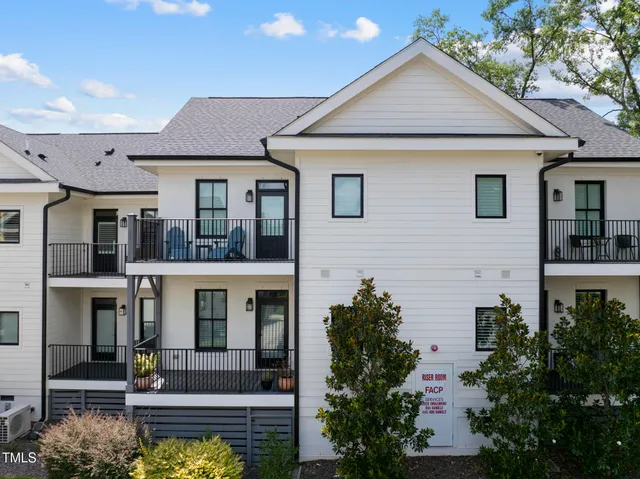$359,900 | 606 Daniels Street, Unit B, Raleigh, NC 27605