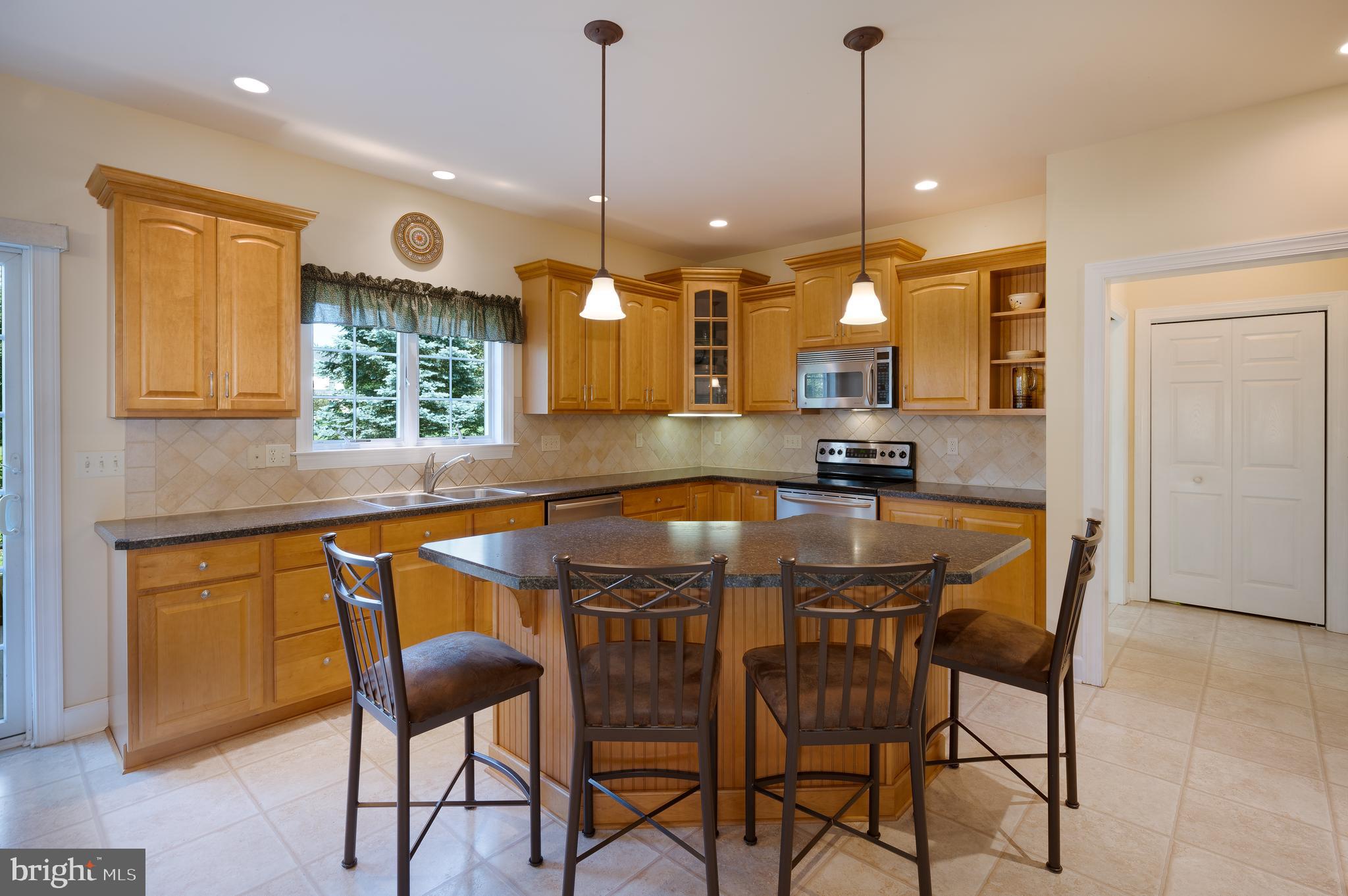 2439 Raleigh Road Hummelstown, PA 17036 - Photo 2 of 23 Seating for four at the ktichen island