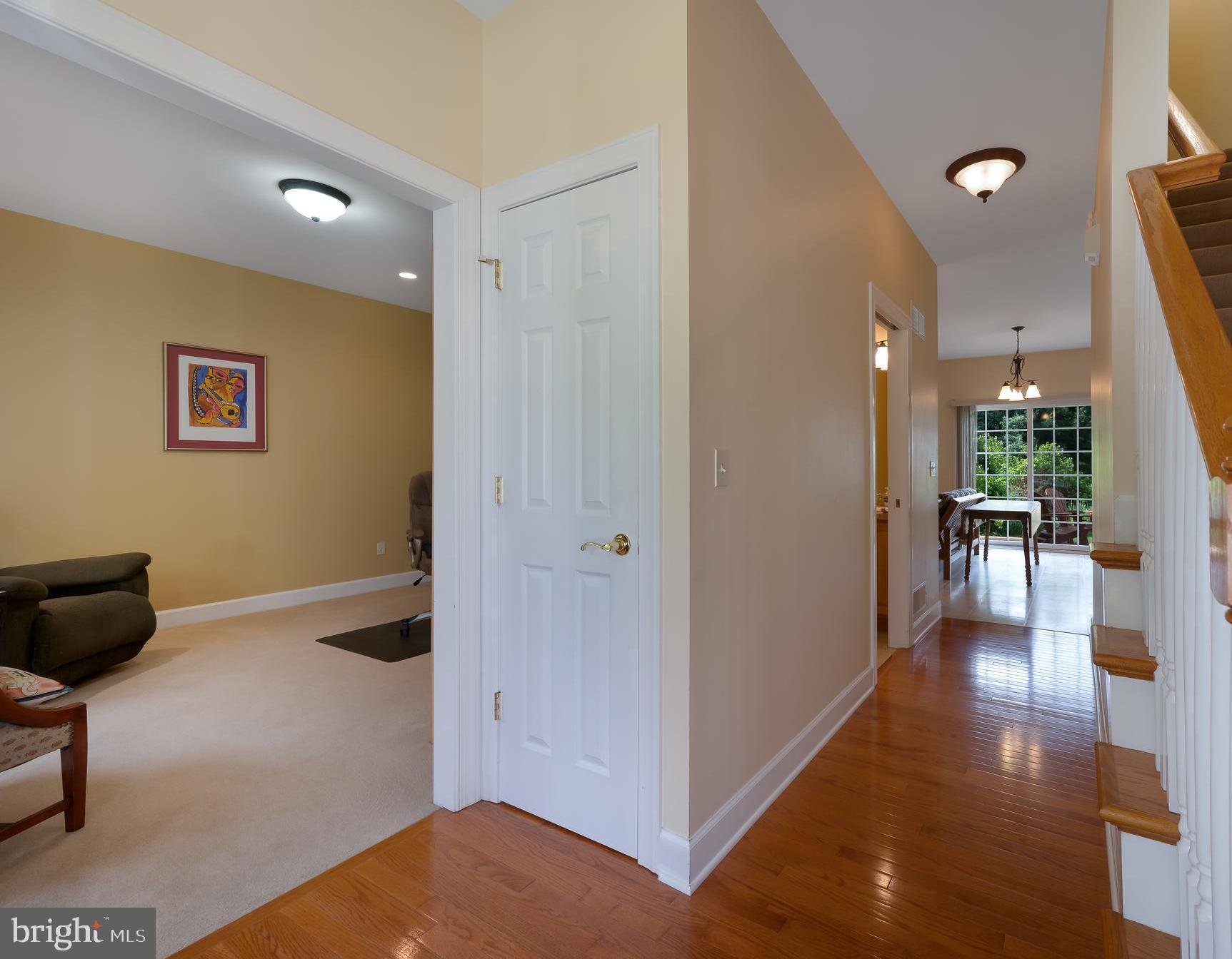 2439 Raleigh Road Hummelstown, PA 17036 - Photo 8 of 23 Entryway