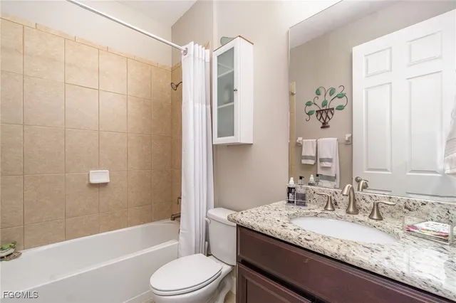 $465,000 | 3130 Scarlet Oak Place, North Fort Myers, FL 33903