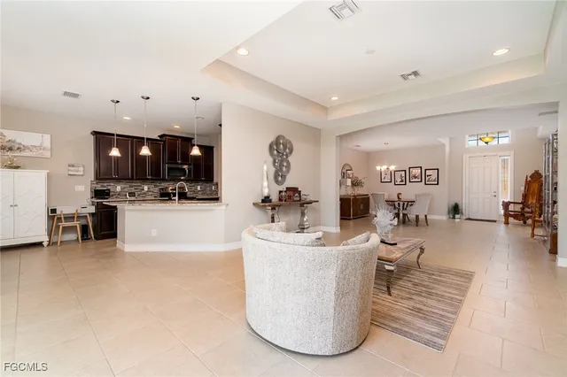 $465,000 | 3130 Scarlet Oak Place, North Fort Myers, FL 33903