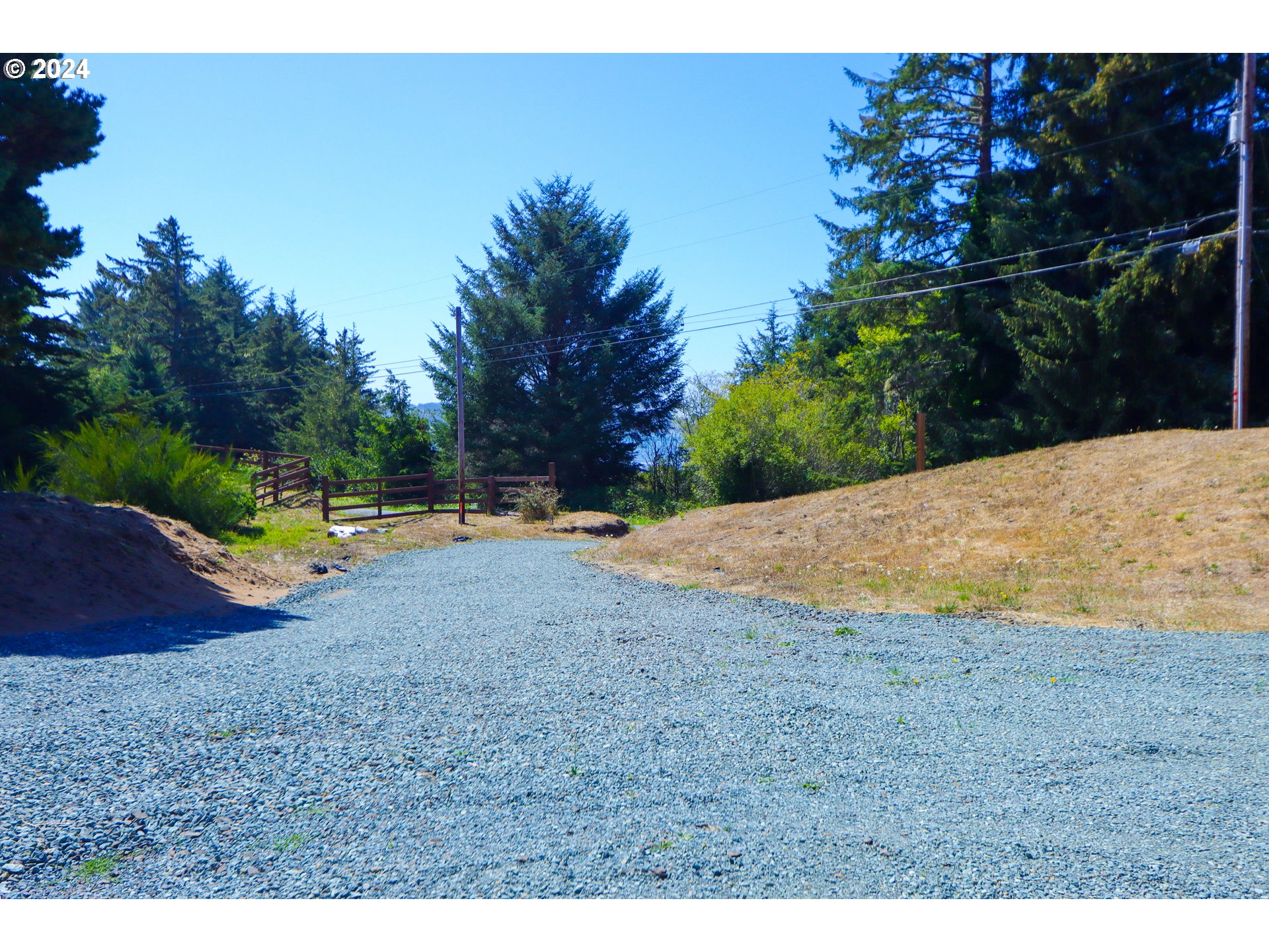 1310 Riverside Drive Northeast Bandon, OR 97411 - Photo 34 of 42