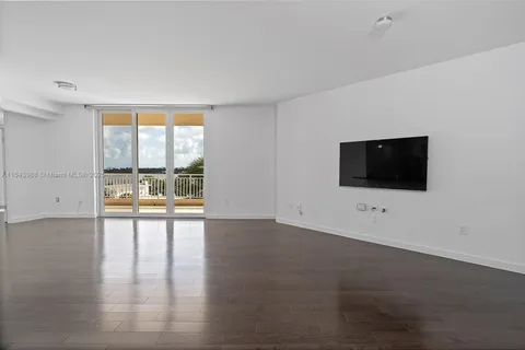 $775,000 | 1 Century Lane, Unit 505, Miami Beach, FL 33139