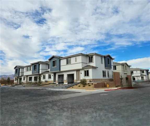 $2,807 | 9420 Titania Dawn Street, Las Vegas, NV 89178