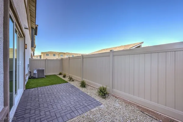 $2,807 | 9420 Titania Dawn Street, Las Vegas, NV 89178