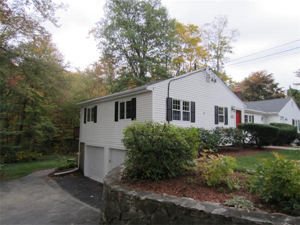 124 Parker Road Framingham, MA 01702 - Photo 3 of 26