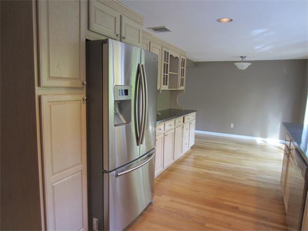 124 Parker Road Framingham, MA 01702 - Photo 8 of 26