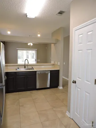 $1,675 | 1489 Newcastle Way, Pensacola, FL 32534