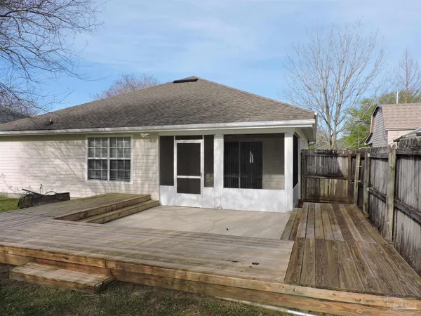 $1,675 | 1489 Newcastle Way, Pensacola, FL 32534