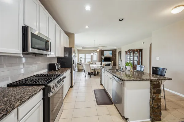 $2,350 | 919 East Tide Bay Circle, Katy, TX 77494