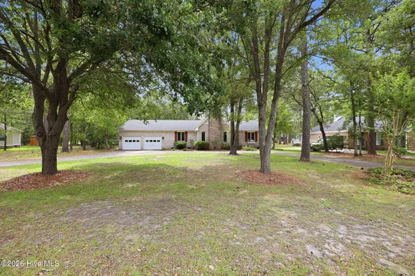 $325,000 | 900 Crane Drive, New Bern, NC 28560