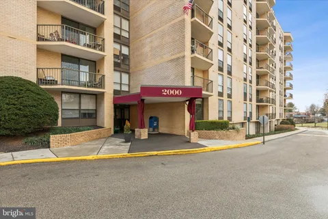 $250,000 | 666 West Germantown Pike, Unit 2716, Plymouth Meeting, PA 19462