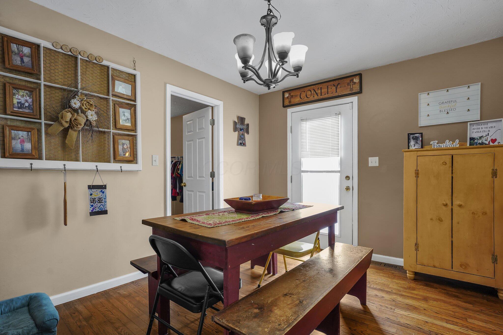 701 Riverbirch Road Washington Court House, OH 43160 - Photo 9 of 28 dining space