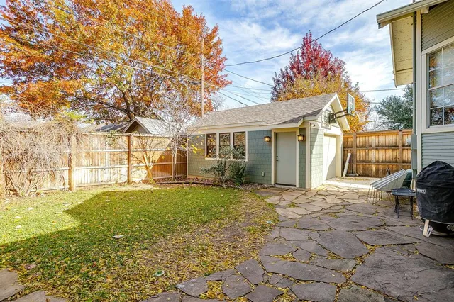 $750,000 | 2222 West Magnolia Avenue, Fort Worth, TX 76110