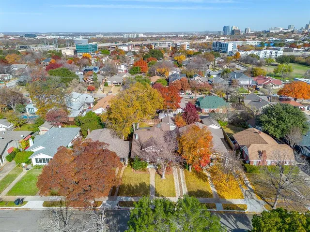 $750,000 | 2222 West Magnolia Avenue, Fort Worth, TX 76110